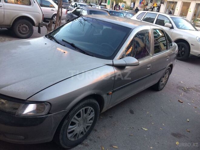 Opel Vectra 1998, 210,000 km - 1.8 l - Bakı