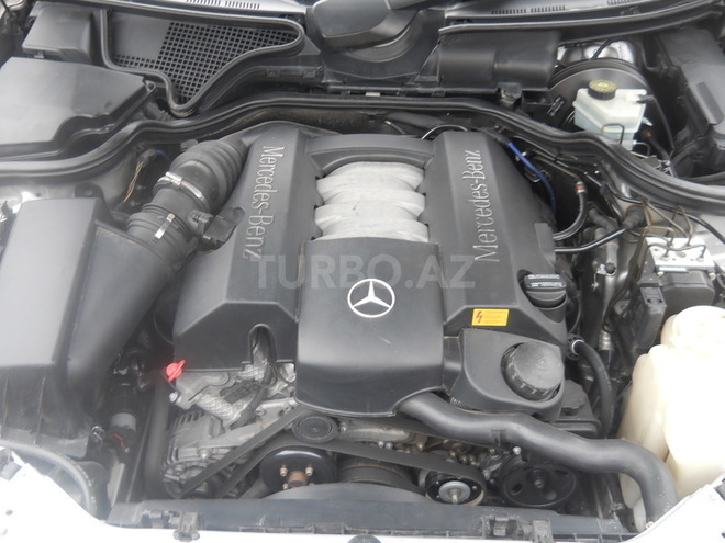 Mercedes E 240 1998, 202,300 km - 2.4 л - Sumqayıt