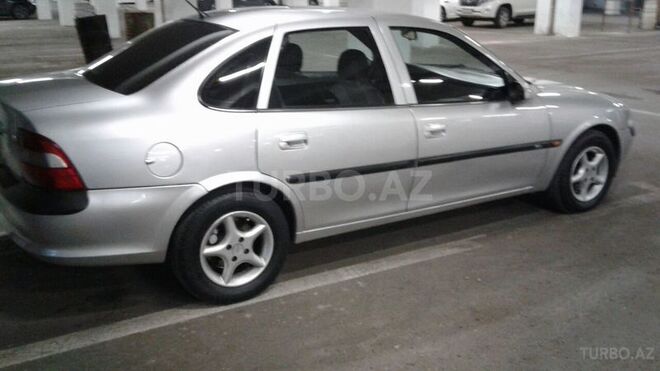 Opel Vectra 1997, 264,000 km - 1.8 л - Bakı