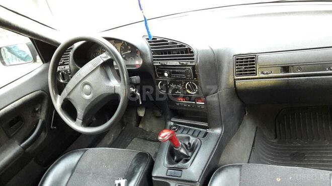 BMW 316 1994, 250,000 km - 1.6 l - Sumqayıt
