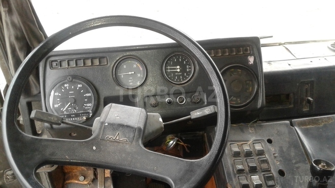MAZ 64229 1984, 300,000 km - 0.5 l - İmişli