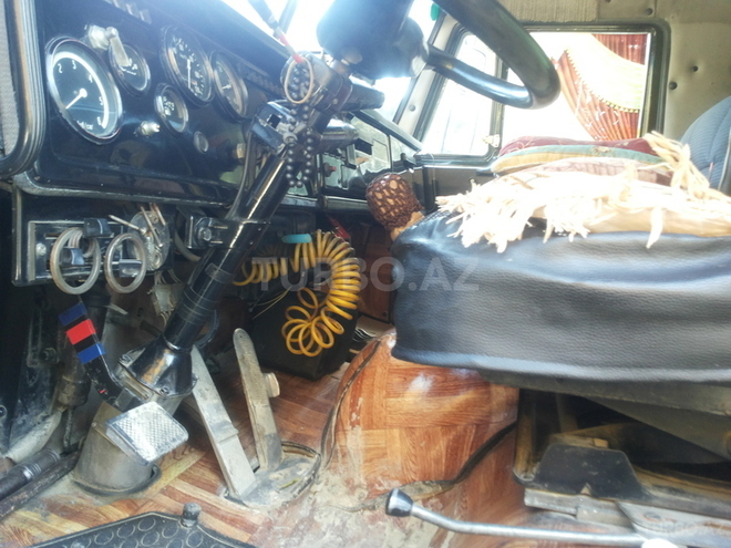 KamAz 55111 1985, 400,000 km - 11.0 l - Mingəçevir