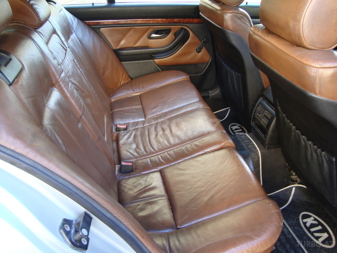 BMW 523 1997, 382,000 km - 2.5 l - Bakı