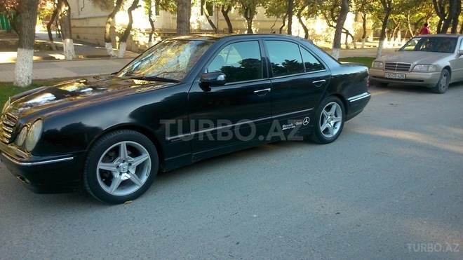 Mercedes E 270 2000, 138,000 km - 2.7 l - Sumqayıt