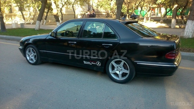 Mercedes E 270 2000, 138,000 km - 2.7 l - Sumqayıt