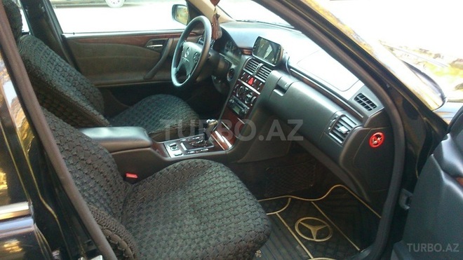 Mercedes E 270 2000, 138,000 km - 2.7 l - Sumqayıt