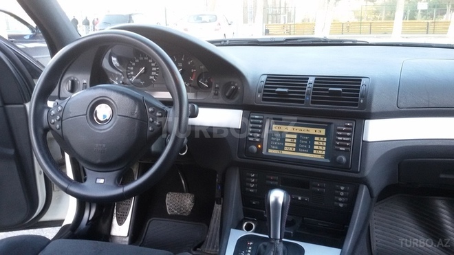BMW 525 2001, 228,000 km - 2.5 l - Sumqayıt