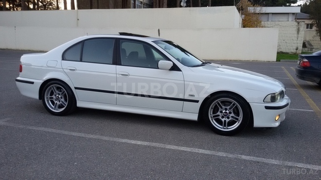 BMW 525 2001, 228,000 km - 2.5 l - Sumqayıt
