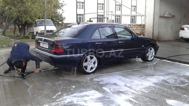 Mercedes C 240 1998, 198,000 km - 0.2 l - Bakı