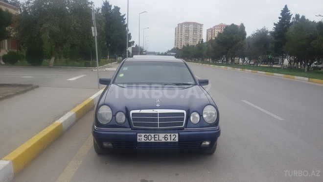 Mercedes E 230 1996, 294,000 km - 2.3 l - Sumqayıt