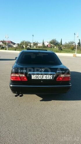 Mercedes E 240 2002, 2,002 km - 2.4 л - Bakı