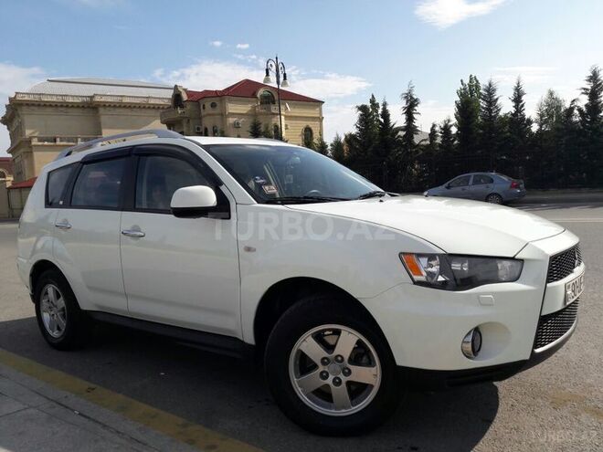 Mitsubishi Outlander 2010, 128,750 km - 2.4 l - Bakı