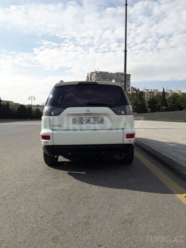 Mitsubishi Outlander 2010, 128,750 km - 2.4 l - Bakı