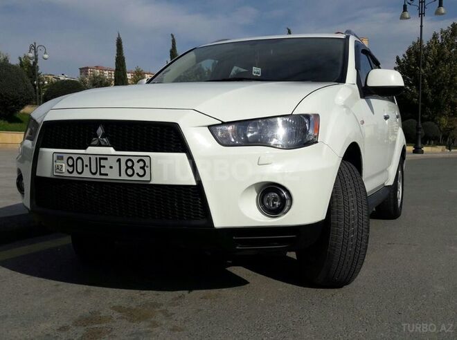 Mitsubishi Outlander 2010, 128,750 km - 2.4 l - Bakı