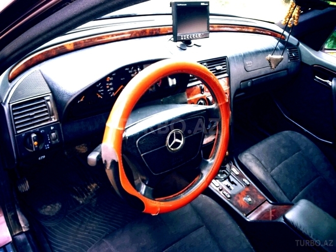 Mercedes C 180 1997, 299,990 km - 1.8 л - Biləsuvar
