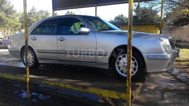 Mercedes E 200 1999, 20,600 km - 0.2 l - Goranboy