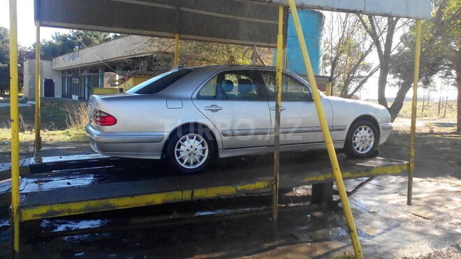Mercedes E 200 1999, 20,600 km - 0.2 l - Goranboy