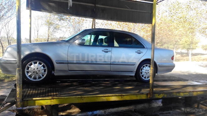 Mercedes E 200 1999, 20,600 km - 0.2 l - Goranboy