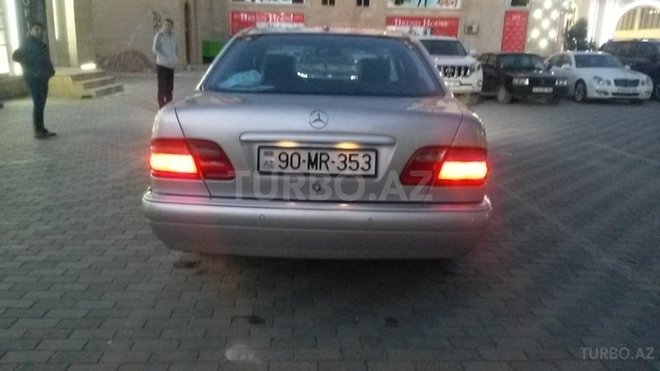 Mercedes E 320 1999, 2,950,000 km - 3.2 l - Xırdalan