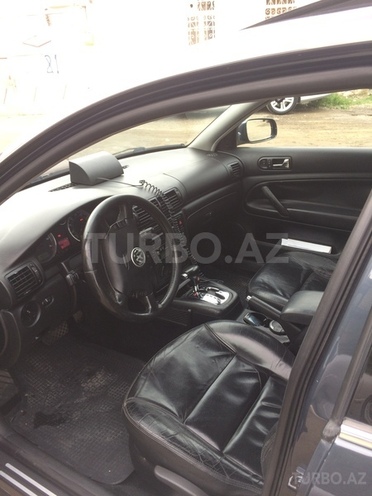 Volkswagen Passat 2001, 21,000 km - 1.8 l - Gəncə