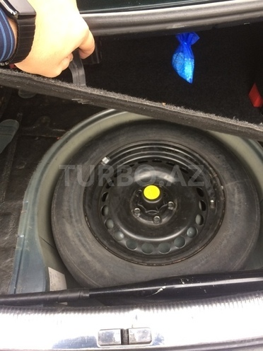 Volkswagen Passat 2001, 21,000 km - 1.8 l - Gəncə