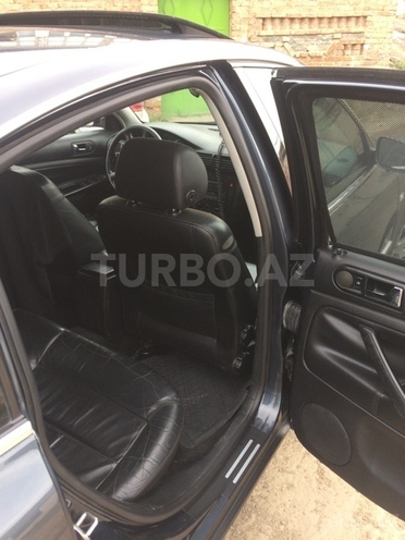Volkswagen Passat 2001, 21,000 km - 1.8 l - Gəncə