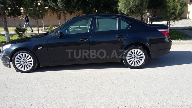 BMW 523 2005, 260,000 km - 2.5 л - Sumqayıt