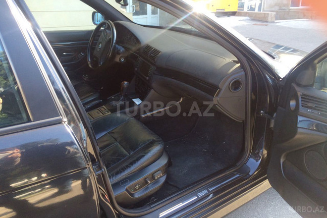 BMW 528 1997, 270,000 km - 2.8 l - Bakı