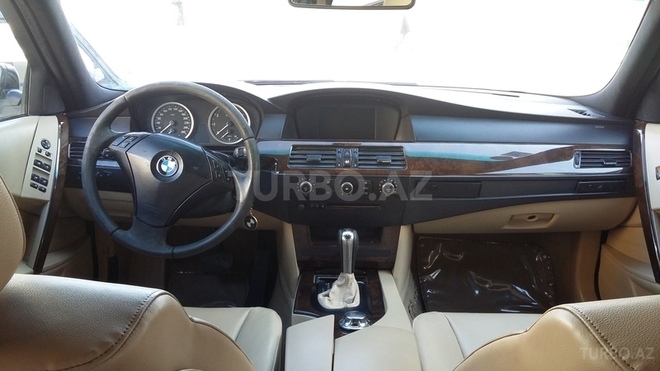 BMW 523 2005, 260,000 km - 2.5 л - Sumqayıt