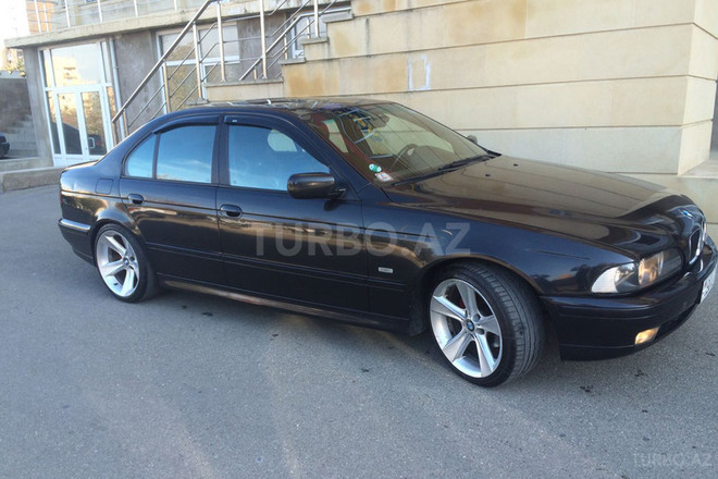 BMW 528 1997, 270,000 km - 2.8 l - Bakı