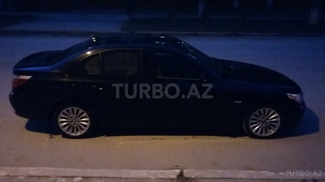 BMW 523 2005, 260,000 km - 2.5 л - Sumqayıt