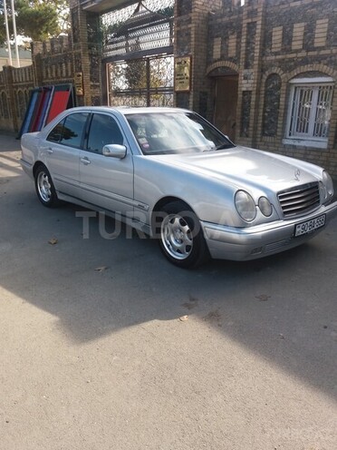 Mercedes E 240 1997, 187,768 km - 2.4 l - Mingəçevir