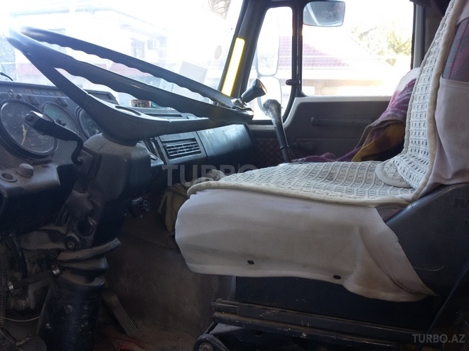Mercedes 809 D 1986, 356,000 km - 6.0 l - Bakı