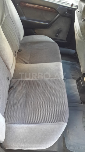 Opel Vectra 1995, 290,000 km - 1.6 л - Bakı
