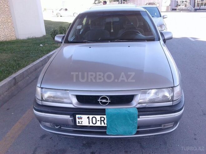 Opel Vectra 1995, 290,000 km - 1.6 л - Bakı
