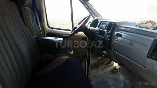 GAZ 330202-740 2005, 55,000 km - 2.3 l - Salyan