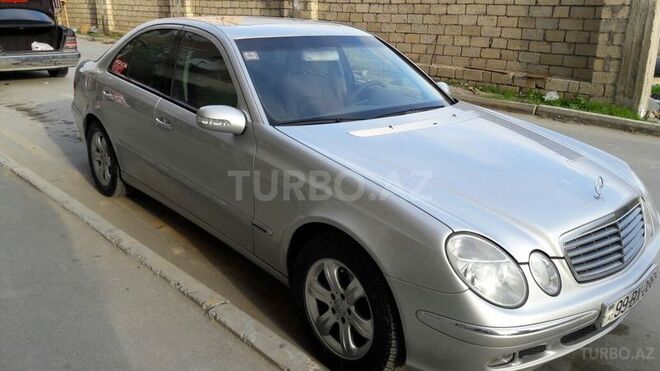 Mercedes E 240 2002, 168,000 km - 2.6 l - Bakı