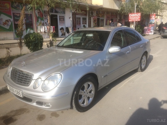 Mercedes E 240 2002, 168,000 km - 2.6 l - Bakı