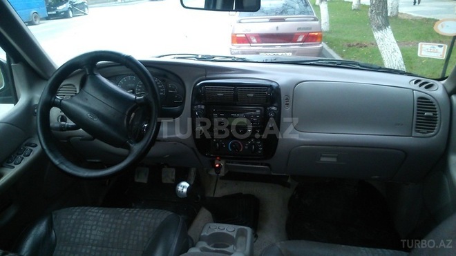 Ford Explorer 1996, 150,000 km - 4.0 l - Sumqayıt