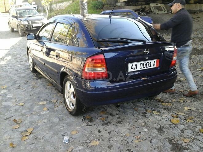 Opel Astra 1999, 141,000 km - 1.6 л - Qax