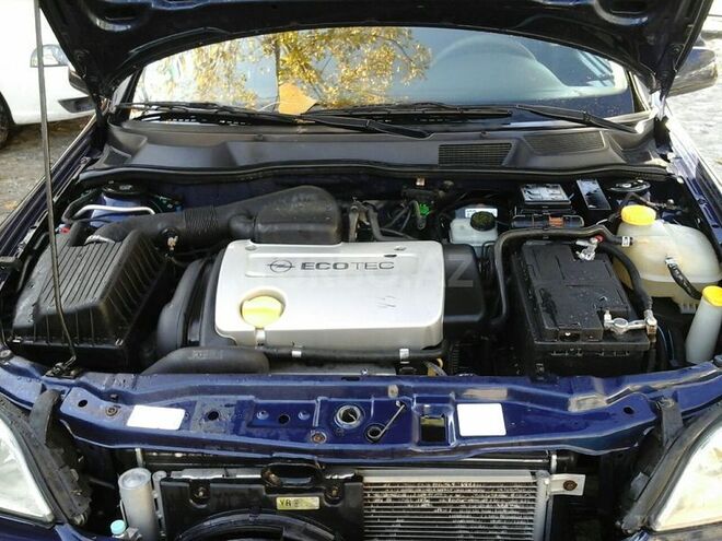 Opel Astra 1999, 141,000 km - 1.6 л - Qax