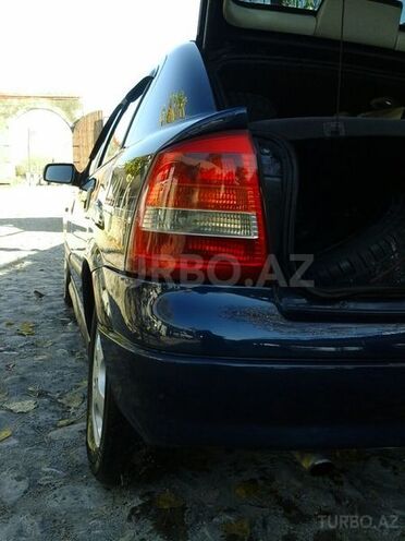 Opel Astra 1999, 141,000 km - 1.6 л - Qax