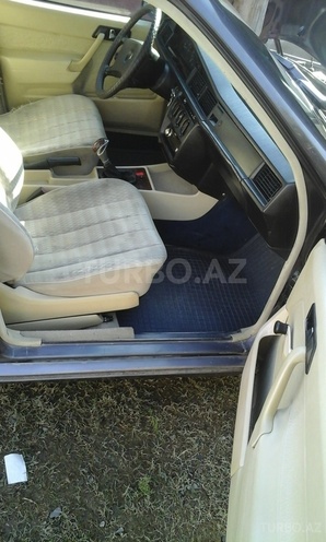 Mercedes 190 1990, 325,000 km - 2.0 l - Saatlı