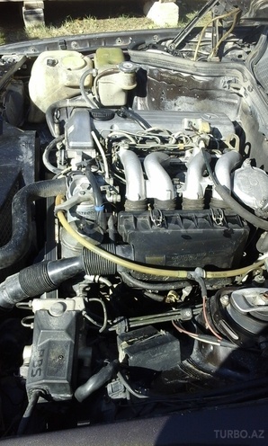 Mercedes 190 1990, 325,000 km - 2.0 l - Saatlı