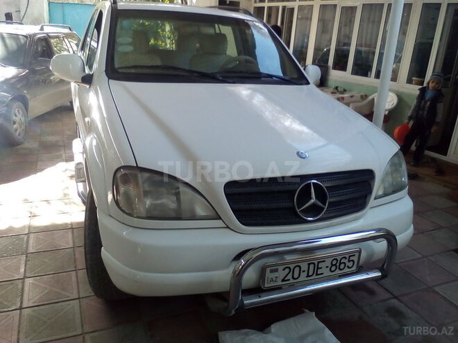 Mercedes ML 320 2000, 125,000 km - 3.2 l - Gəncə