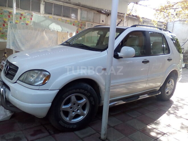 Mercedes ML 320 2000, 125,000 km - 3.2 l - Gəncə