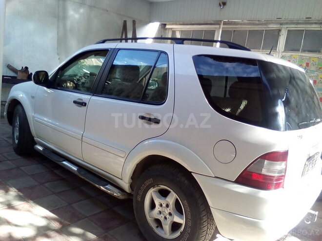 Mercedes ML 320 2000, 125,000 km - 3.2 l - Gəncə