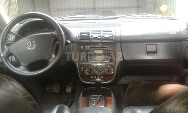 Mercedes ML 270 2000, 298,000 km - 2.7 l - Goranboy