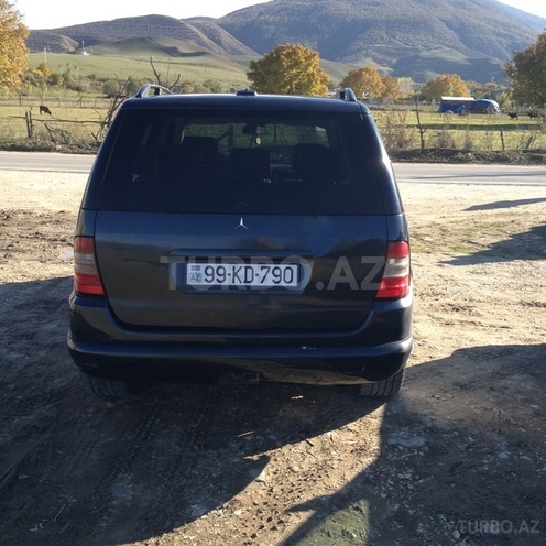Mercedes ML 270 2000, 298,000 km - 2.7 l - Goranboy