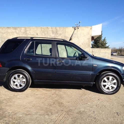 Mercedes ML 270 2000, 298,000 km - 2.7 l - Goranboy